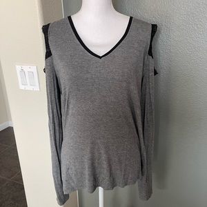 Gray v-neck jersey knit peek-a-boo-shoulder top long sleeve jersey top*